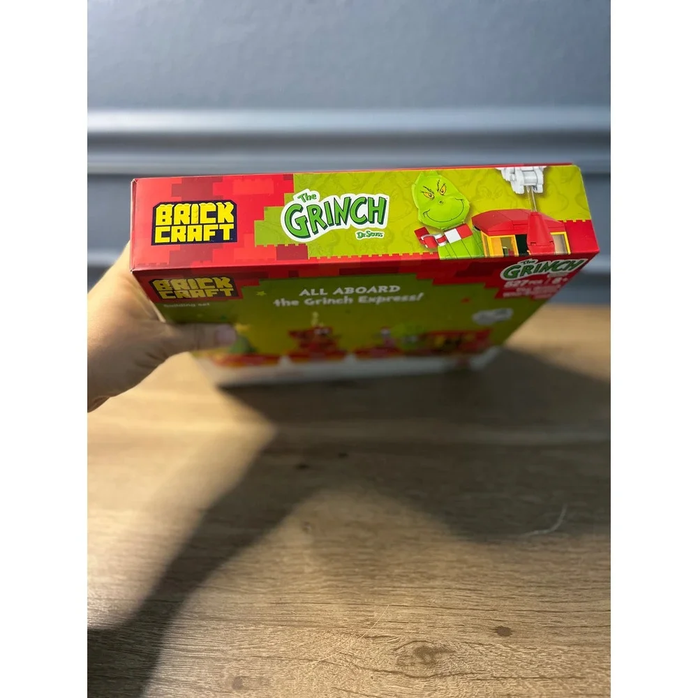 Brick Craft The Grinch‎ Who Express Building Set 527 Pieces Ages 8 Plus